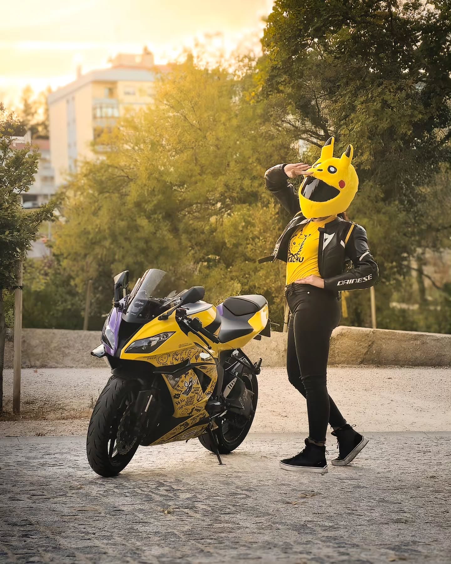 Couvre-Casque Moto - Pikachu